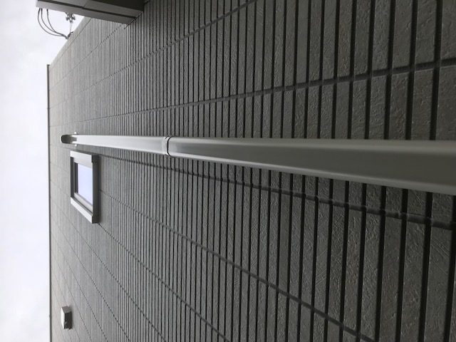 黒色の化粧カバー