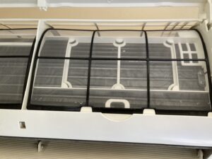 エアコンクリーニングなら風量不足も解消し気持ちよくお使いしていただける様になりました。の施工事例